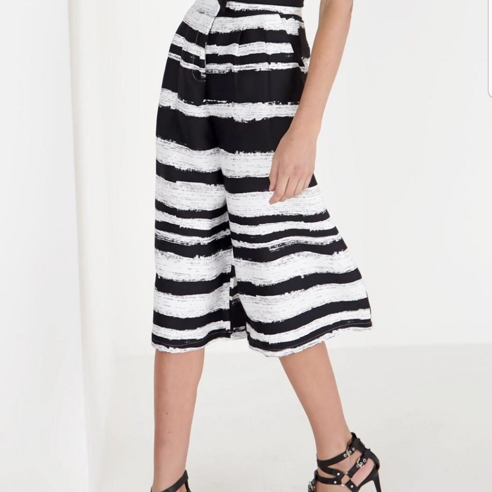 Lavish Alice Culottes Black and White